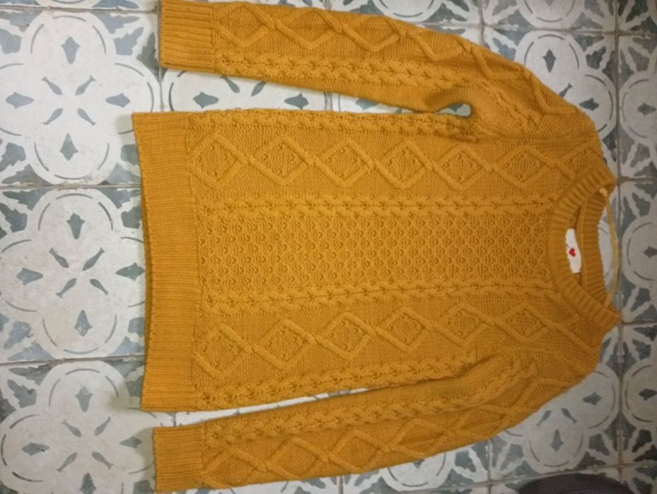 Sweter z warkoczami marki Atmosphere