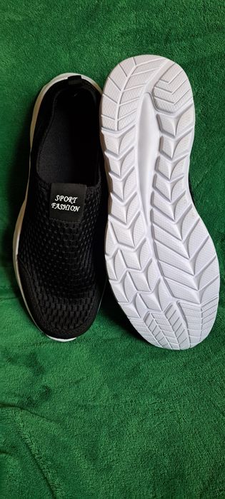 Кроссовки,кросівки 43