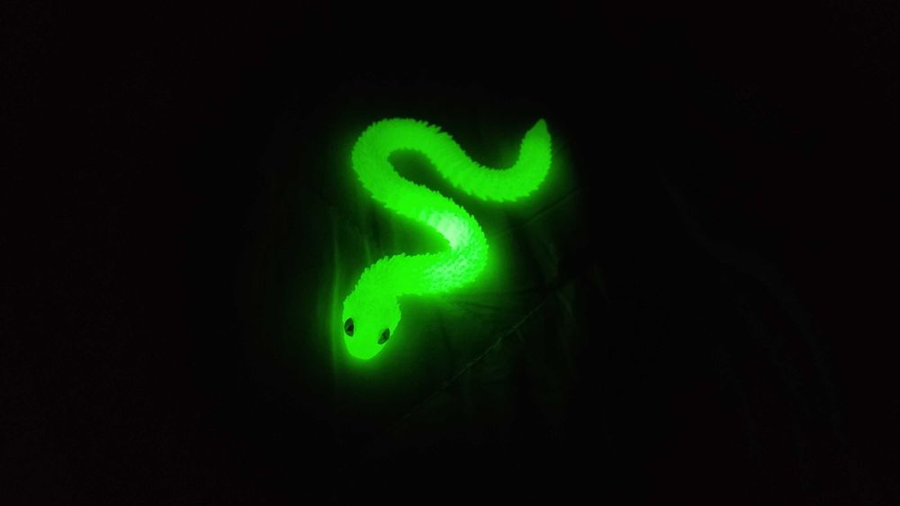 Cobra 3D brilha no escuro