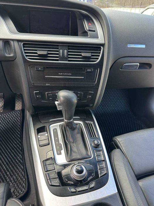 продам Audi A5 Sline