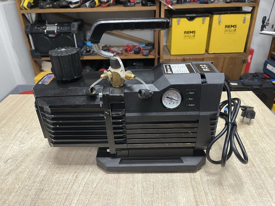 IDK Night Hawk 18PV906 / вакумний насос 360 л/хв