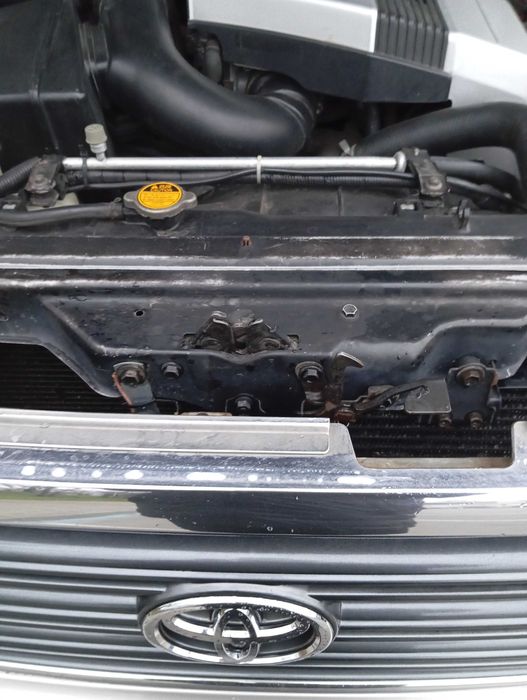 Toyota Land Cruiser 100