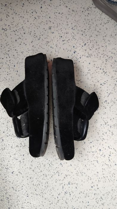 Шльопанці на платформі,велюр.