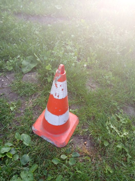 Конус дорожний !