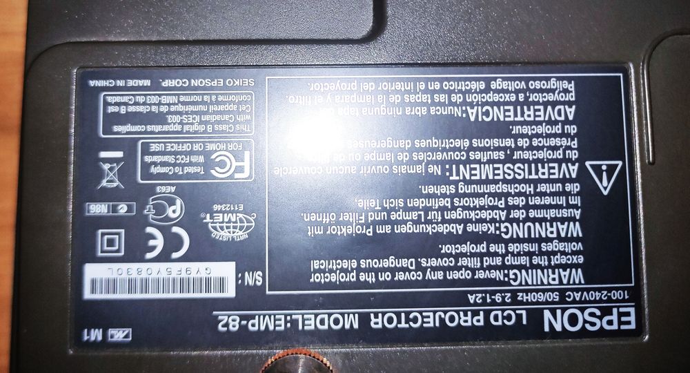 Projektor EPSON EMP-82 2000ANSI 3LCD XGA USB