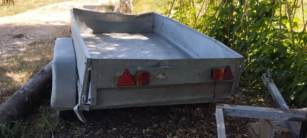 Atrelado dois eixos com suspensão chapa de fabricante