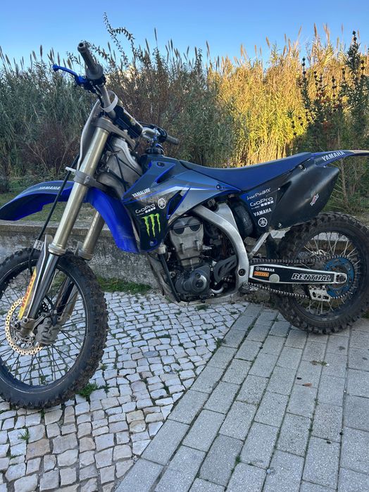 Segue para venda, Mota quase nova!