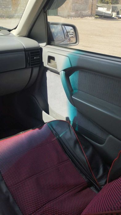 Продам авто Опель Вектра . Терміново.