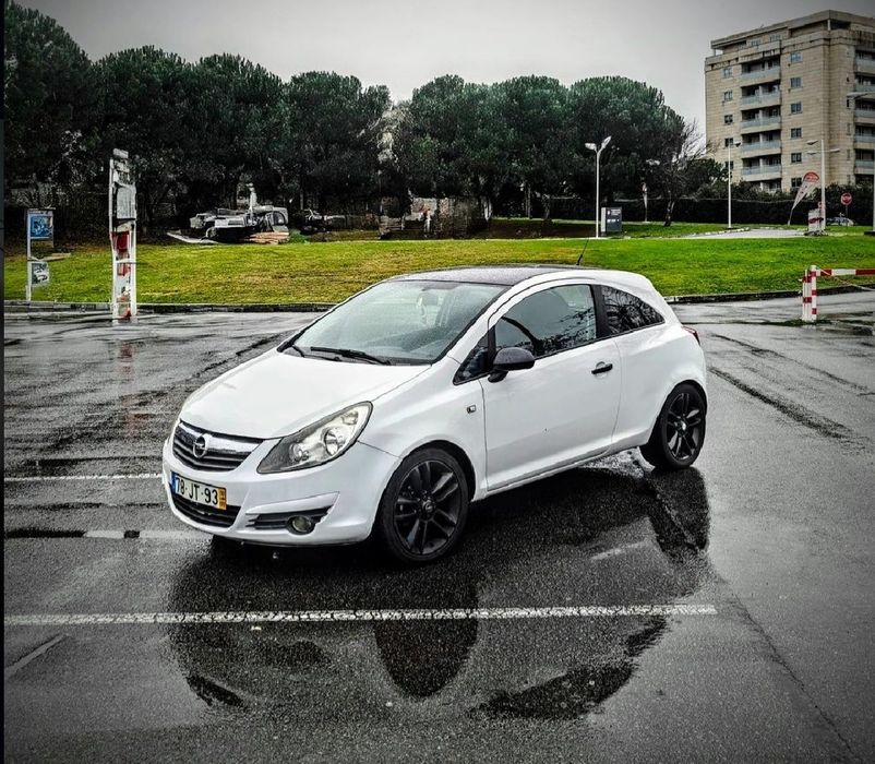 Opel Corsa Black Edition Nacional