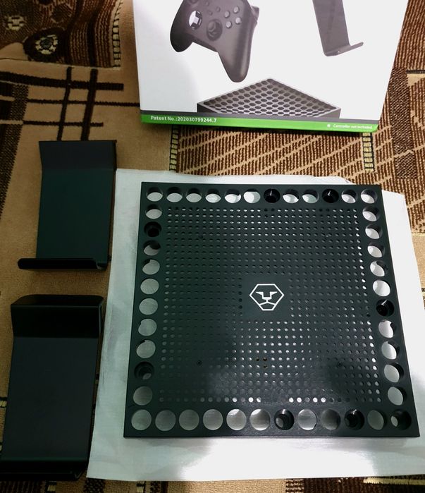 Накладка крышка с держателями геймпадов для Xbox Series X