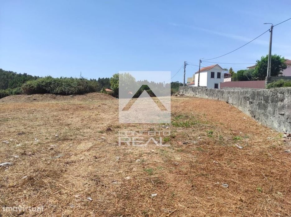 Terreno p/ construção - Moradia 4 frentes (Aguas Santas - Maia)