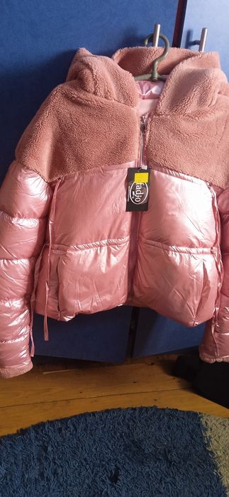 Жіноча куртка ...