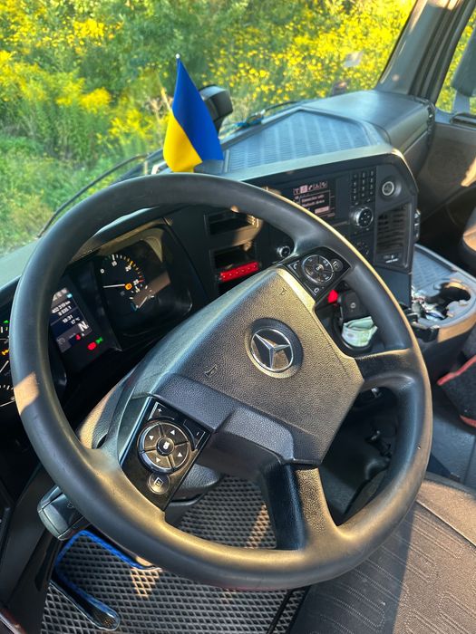 Mercedes Benz Arocs самоскид