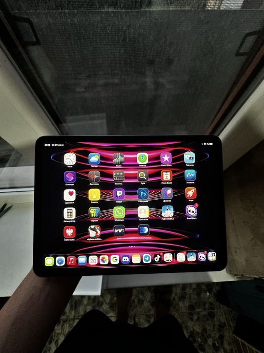 Продам IPad Pro 11 m2 256gb