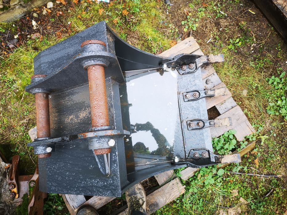 Sprzedam nową łyżkę 60 do jcb