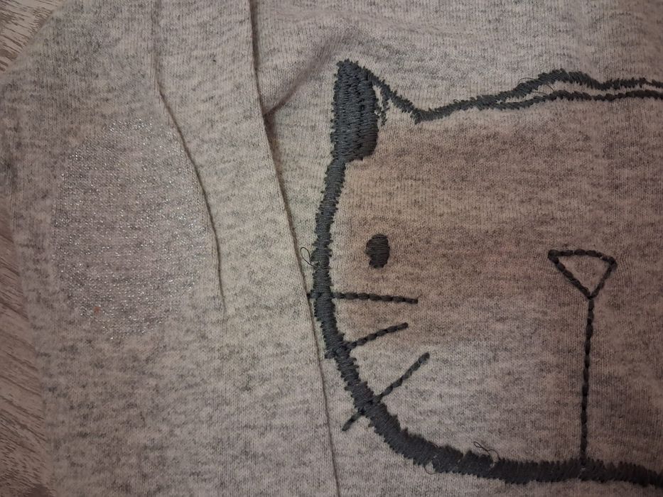 Bluzki, sweterek, sukienka, spodenki rozm 134-140