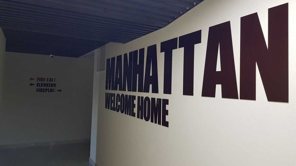 Манхеттен ЖК 44м панорамные окна восток, двор, боковой вид море