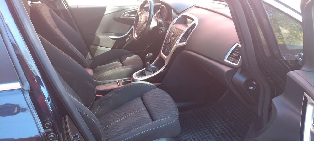 Opel Astra benzyna