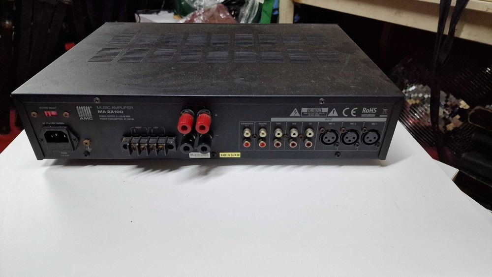Amplificador AMC MA 2x100