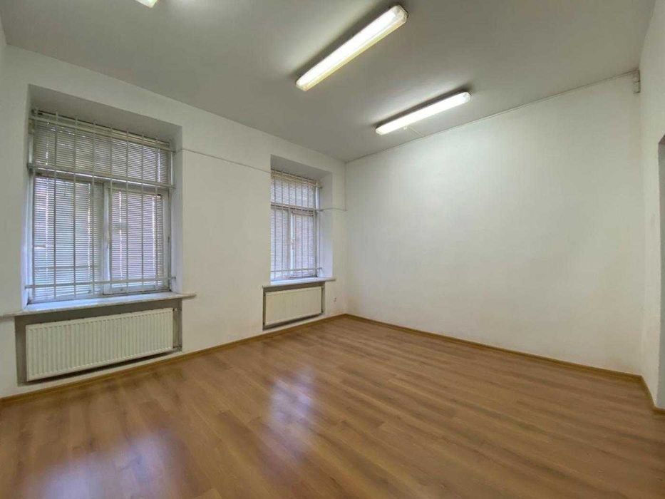 Продаж комерційного приміщення, вулиця Хімічна