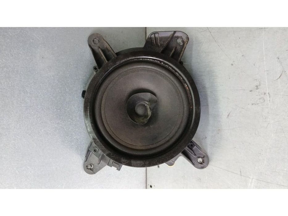 głośnik lewy przód volvo v70 ii 2.4d5 04r 30679496