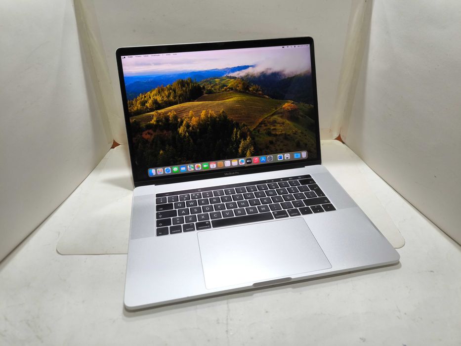 Apple Macbook Pro 15 (2016) i7 256GB 16GB Retina Intel HD + AMD Radeon Pro # impecável