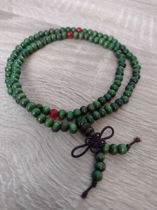 Zielona mala buddyjski różaniec sznur modlitewny około 108 koralików
