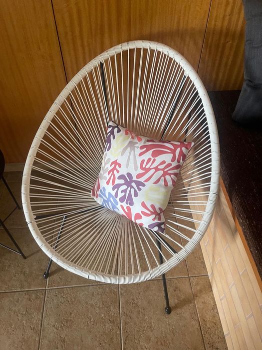 Conjunto 2 cadeiras e mesa exterior