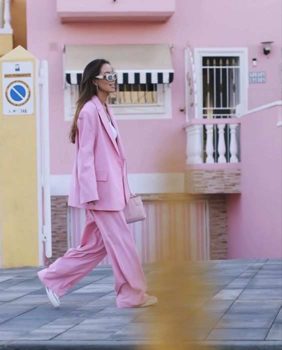 Костюм Zara рожевий, новий,  M-L, легкий