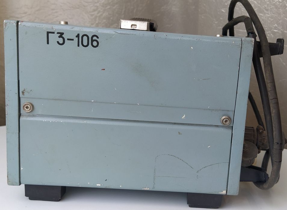 Генератор сигналів низькочастотний Г3-106