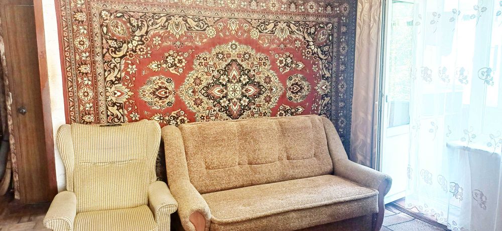 продам 2 кімнатну квартиру бул. Центральний