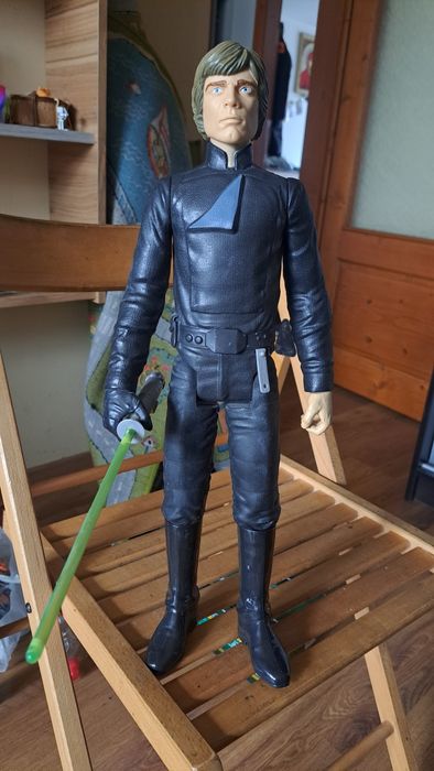 велика фігурка Люка Скайвокера з фільму "Зоряні війни" компанії Jakks