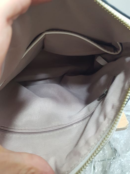 Сумка кроссбоді з написом Prada