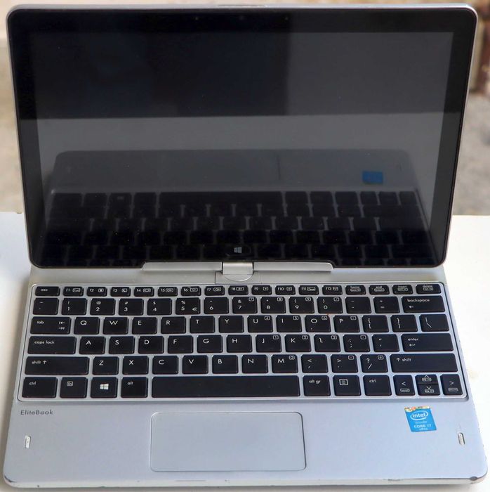 HP EliteBook Revolve 810 G3, Wi-Fi, LTE, dotykowy ekran, 2 zasilacze.