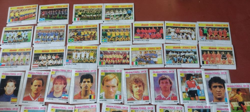 Foot ball z gum karty PRL kolekcjonerskie ülker finał 90
