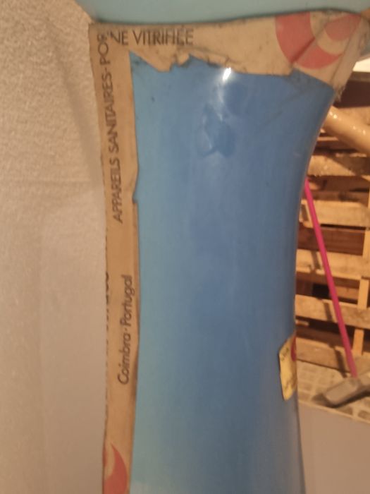 Lavatório de coluna casa de banho