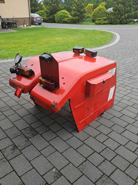 Błotniki tylne MF 255.Przednie Gratis