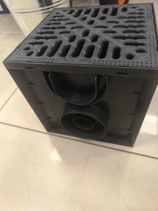 Дощоприймачі пластикові 250*250 та 300*300