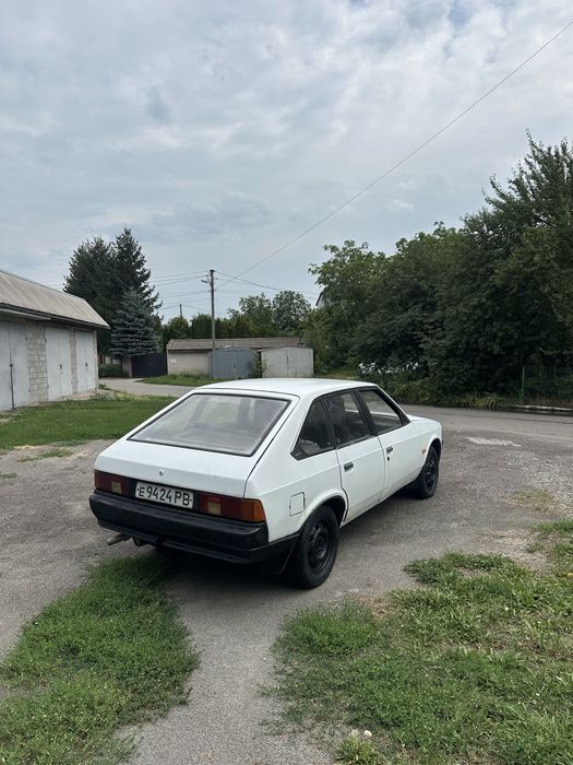 АЗЛК 2141 Москвич 1992 рік 1.5 бензин