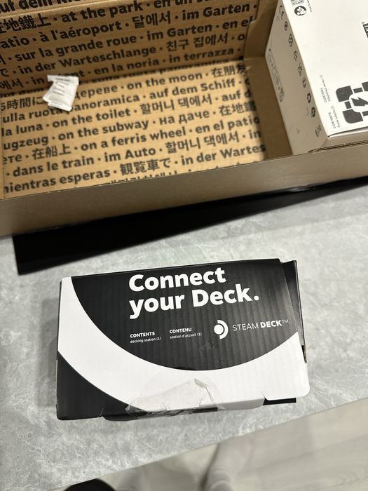 Steam deck Oled i stacja dokująca