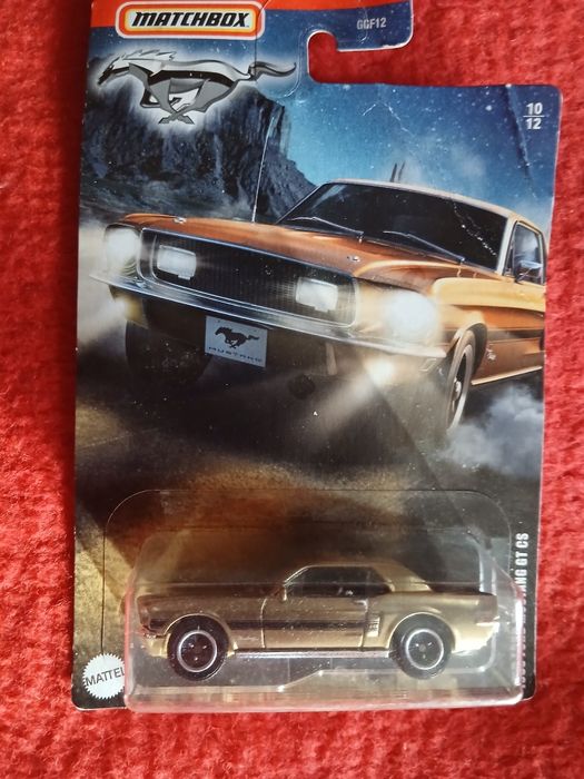 Продаю модель автомобіля 1/64