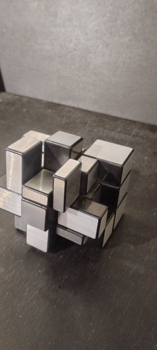 Кубик рубика зеркальный