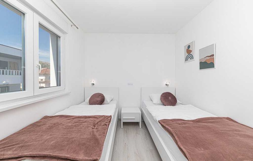 Wakacje, Chorwacja, okolice miasta Trogir, ładny apartament dla 5 osób