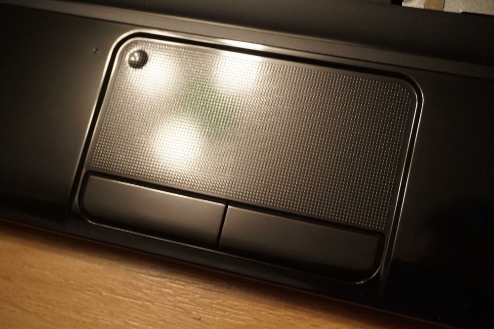 obudowa zawiasy panel matrycy ramka klapa palmrest touchpad hp cq58