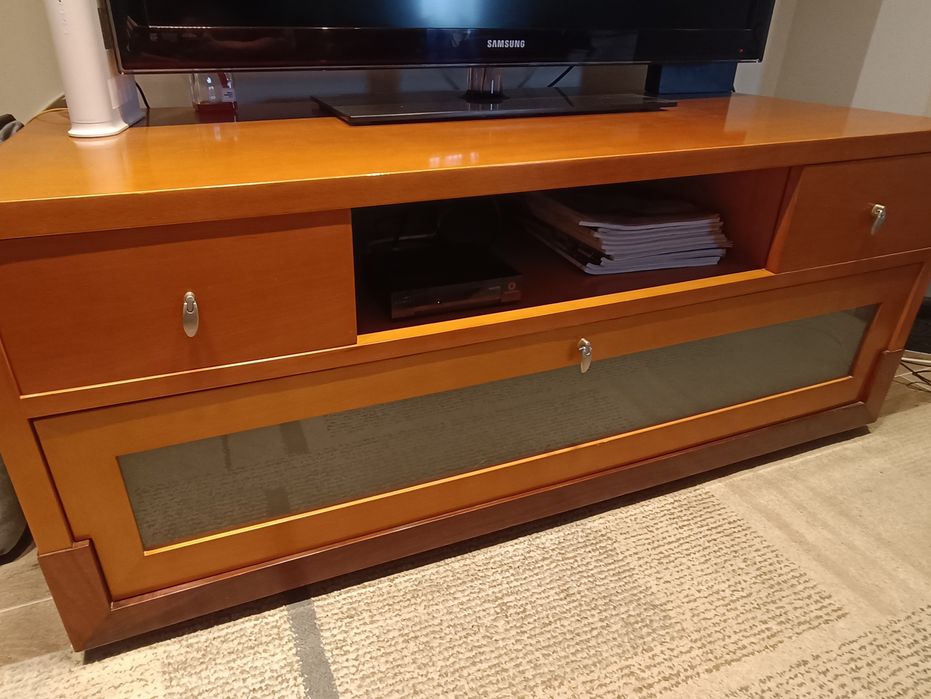 Móvel TV em madeira