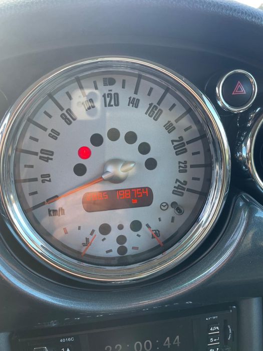 Mini cooper 1,4D (motor toyota)