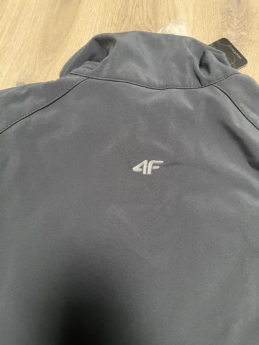 Kurtka 4F T4L10-SFM01 graphite L Softshell