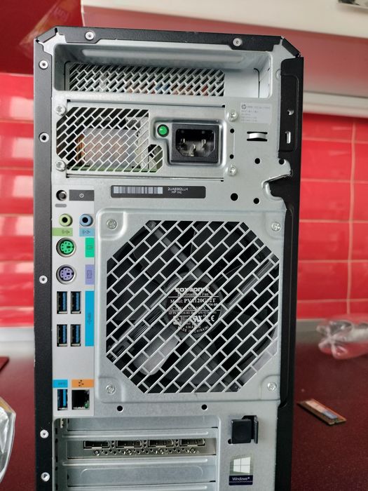 Робоча станція HP Z4 G4 / Intel Core i7-7820X / 16GB DDR4 / 256GB NVME / 5GB NVIDIA P2000