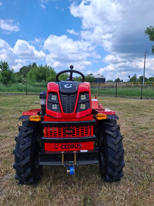 Traktor wielofunkcyjny Cedrus 4x4 C-TUR-18B