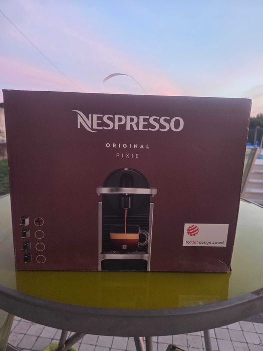 Máquina Nespresso Pixie Original